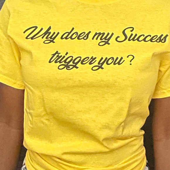 Statement Tees - Picture 5 of 5